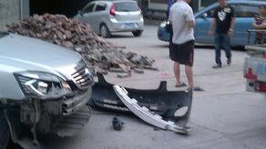 珠海网友爆料车祸视频,惊险车祸瞬间，现场触目惊心！